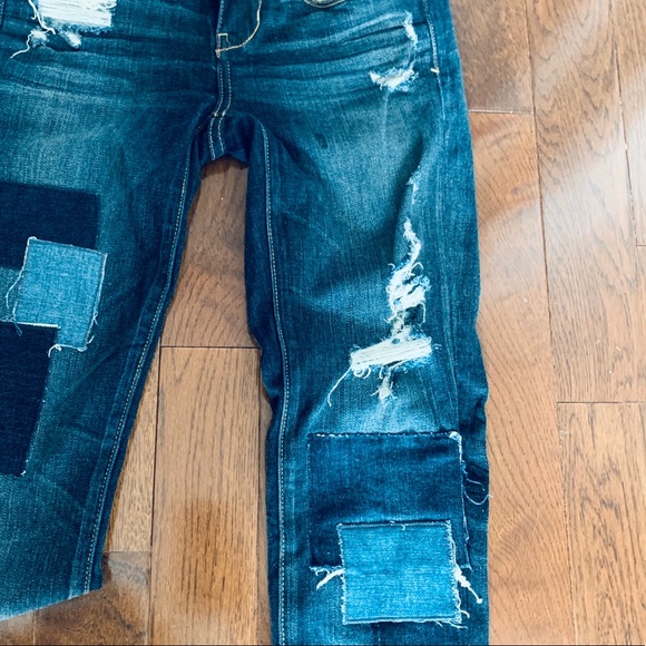 American Eagle Ripped Jeans - Skinny Size 2 - Picture 5 of 8
